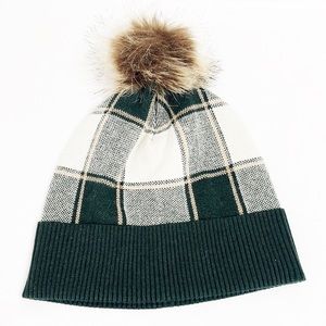 TAHARI Green Plaid Beanie With Faux Fur Pom Pom One Size New!